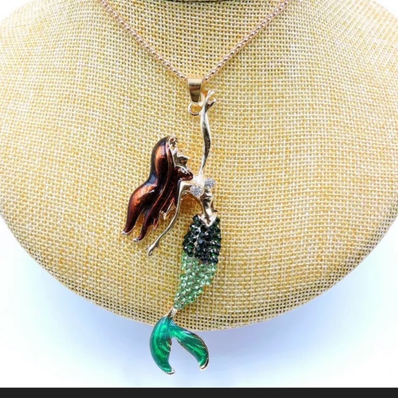 Betsey Johnson Mermaid Pendant Sweater Necklace - Picture 6 of 9